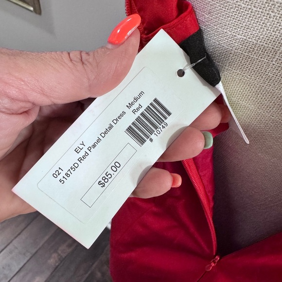 NWT Moi Red Sleeveless Sheath Dress Square Neck Mini. Size M - Picture 4 of 6